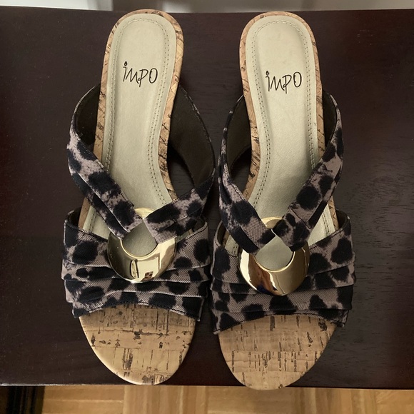 Impo Leopard Print Gold Buckle Sandals Sz 8M - Picture 3 of 3